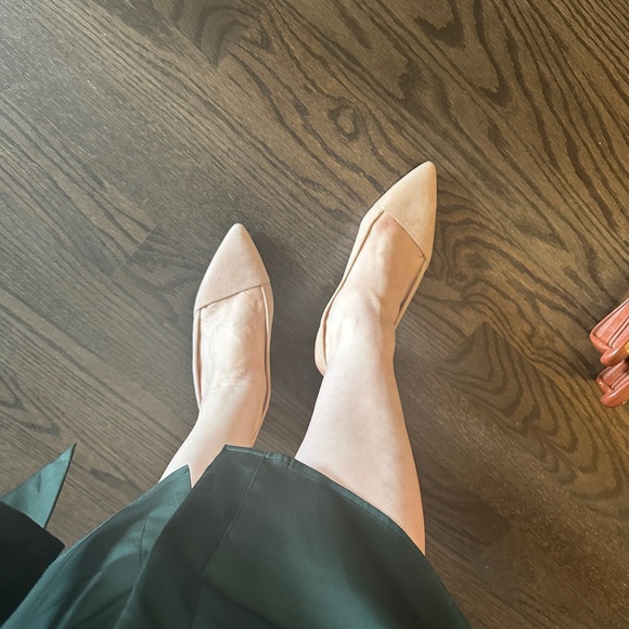 Tahari Beige or Nude Suede “Taron” Slingback Walkable Heel 6M - Picture 12 of 15